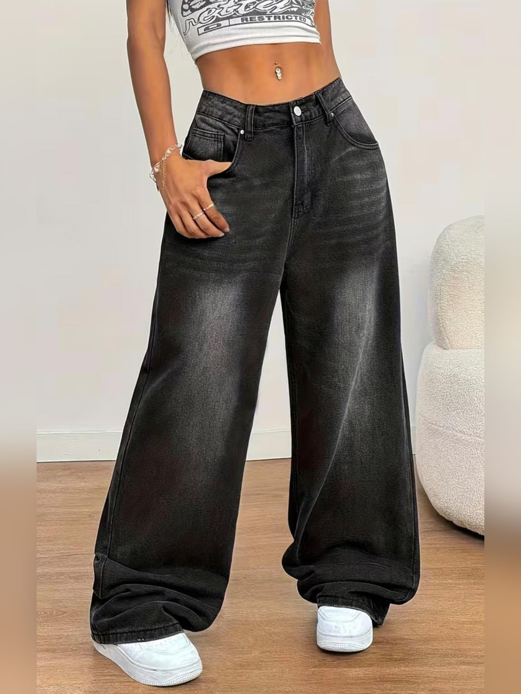Women's Wide-Leg Jeans — Faded Black