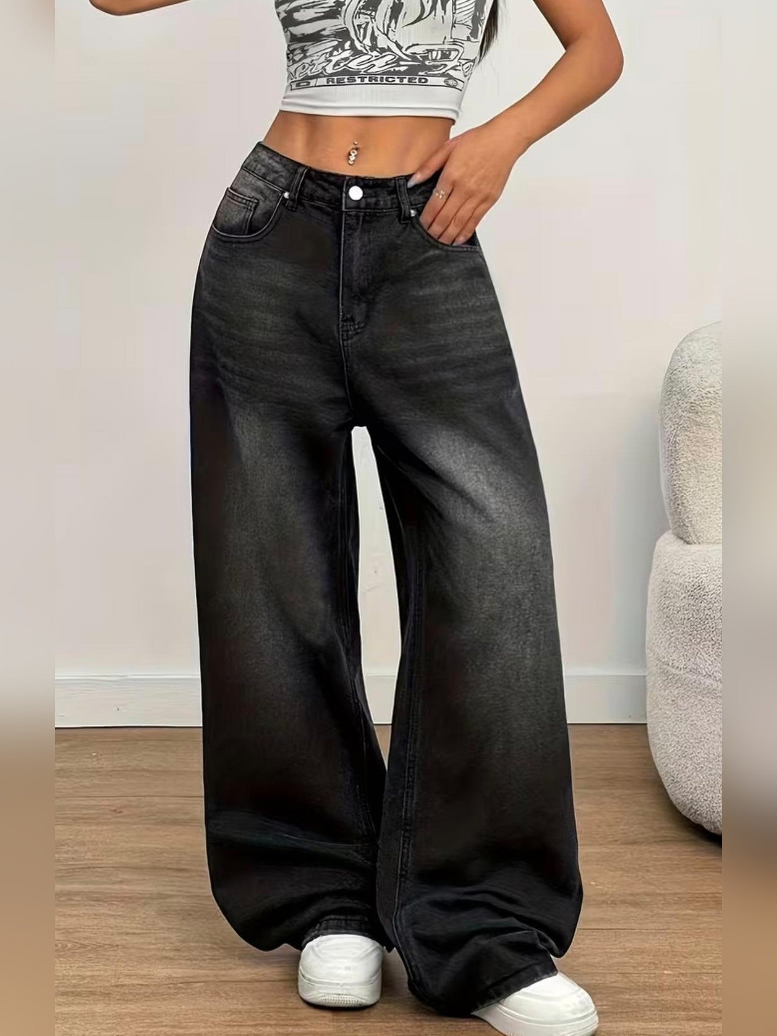Women's Wide-Leg Jeans — Faded Black