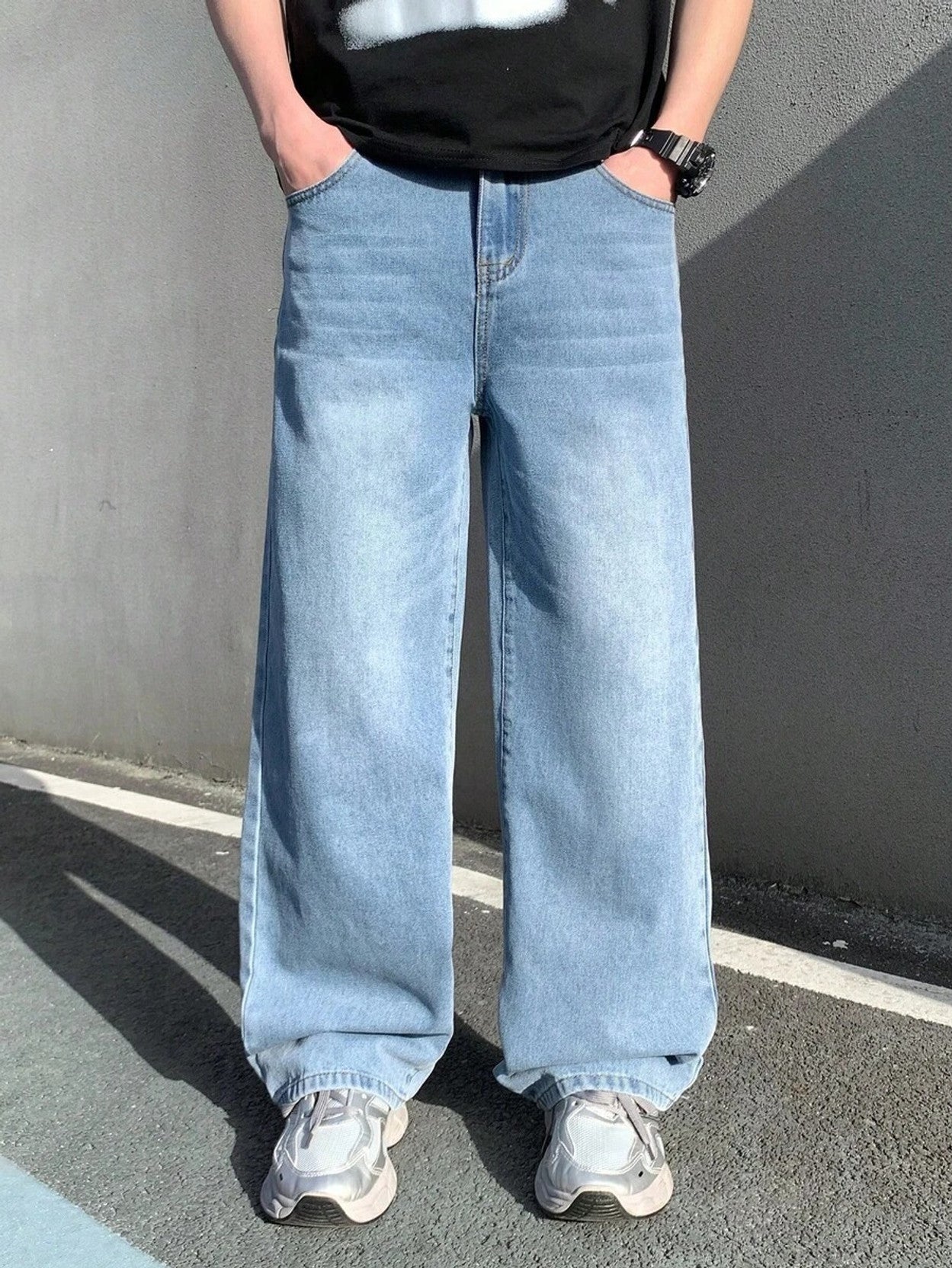 Men's Straight-Leg Jeans — Ice Blue