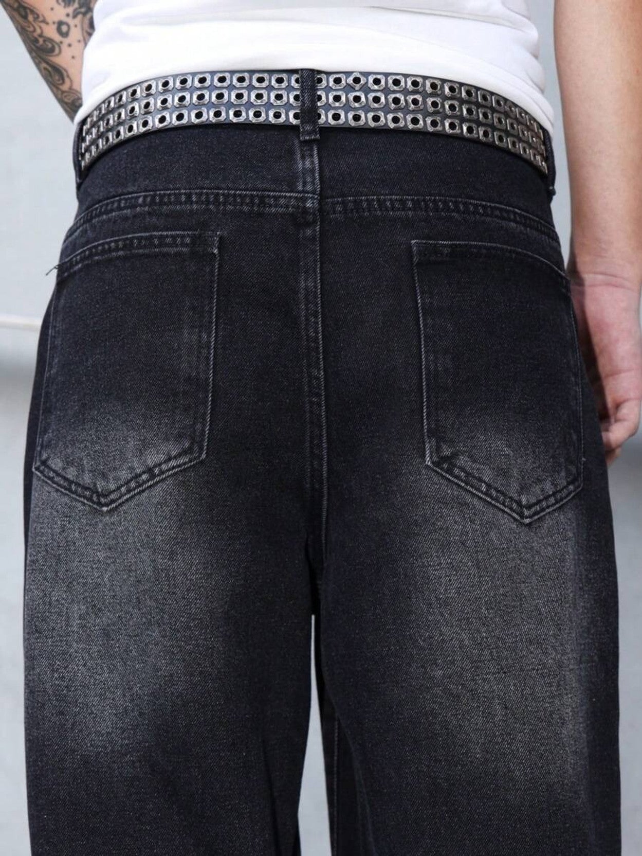 Men's Straight-Leg Jeans — Faded Black