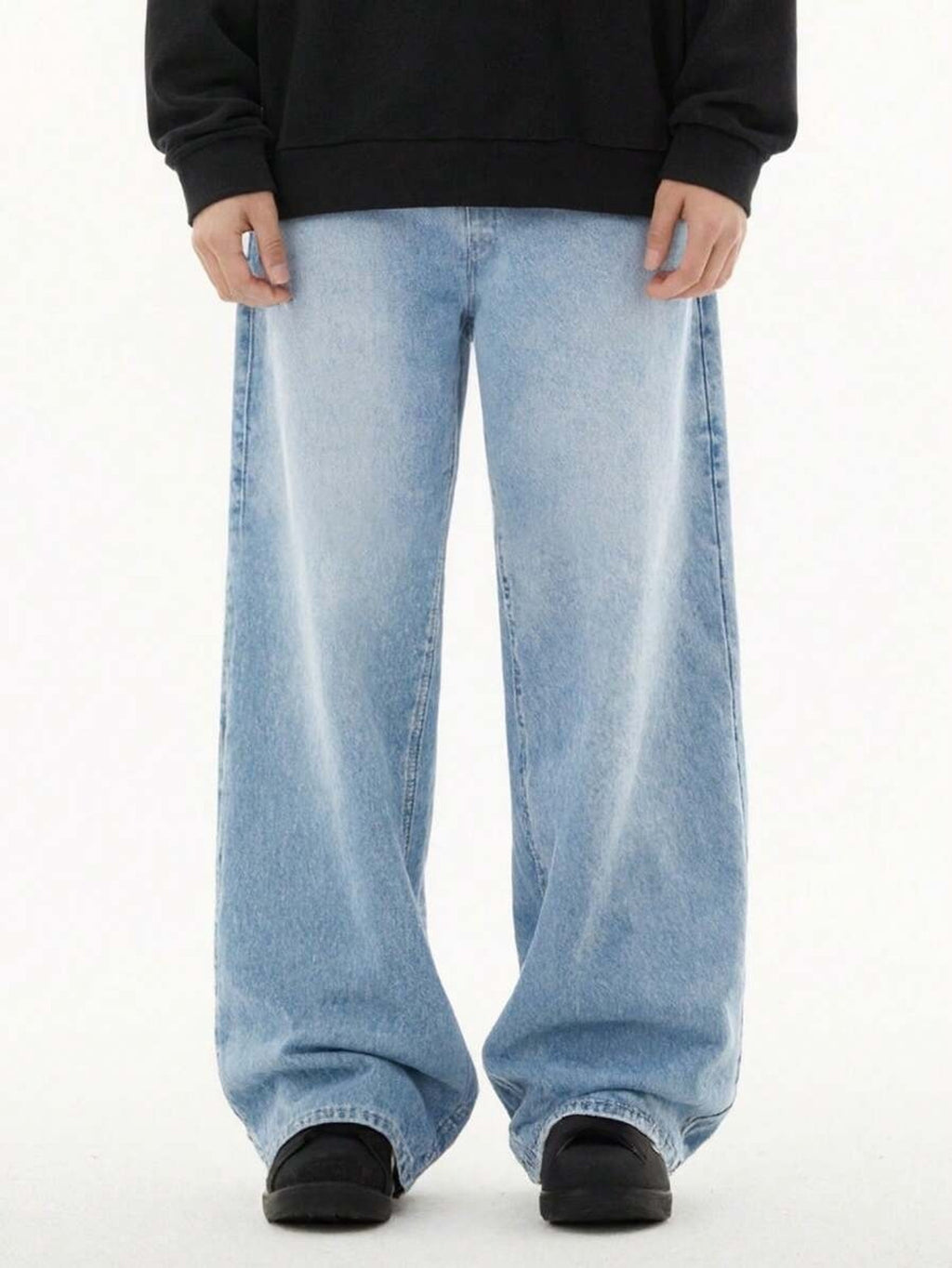 Men's Straight-Leg Jeans — Pale Blue