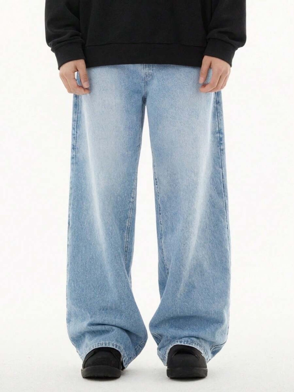 Men's Straight-Leg Jeans — Pale Blue