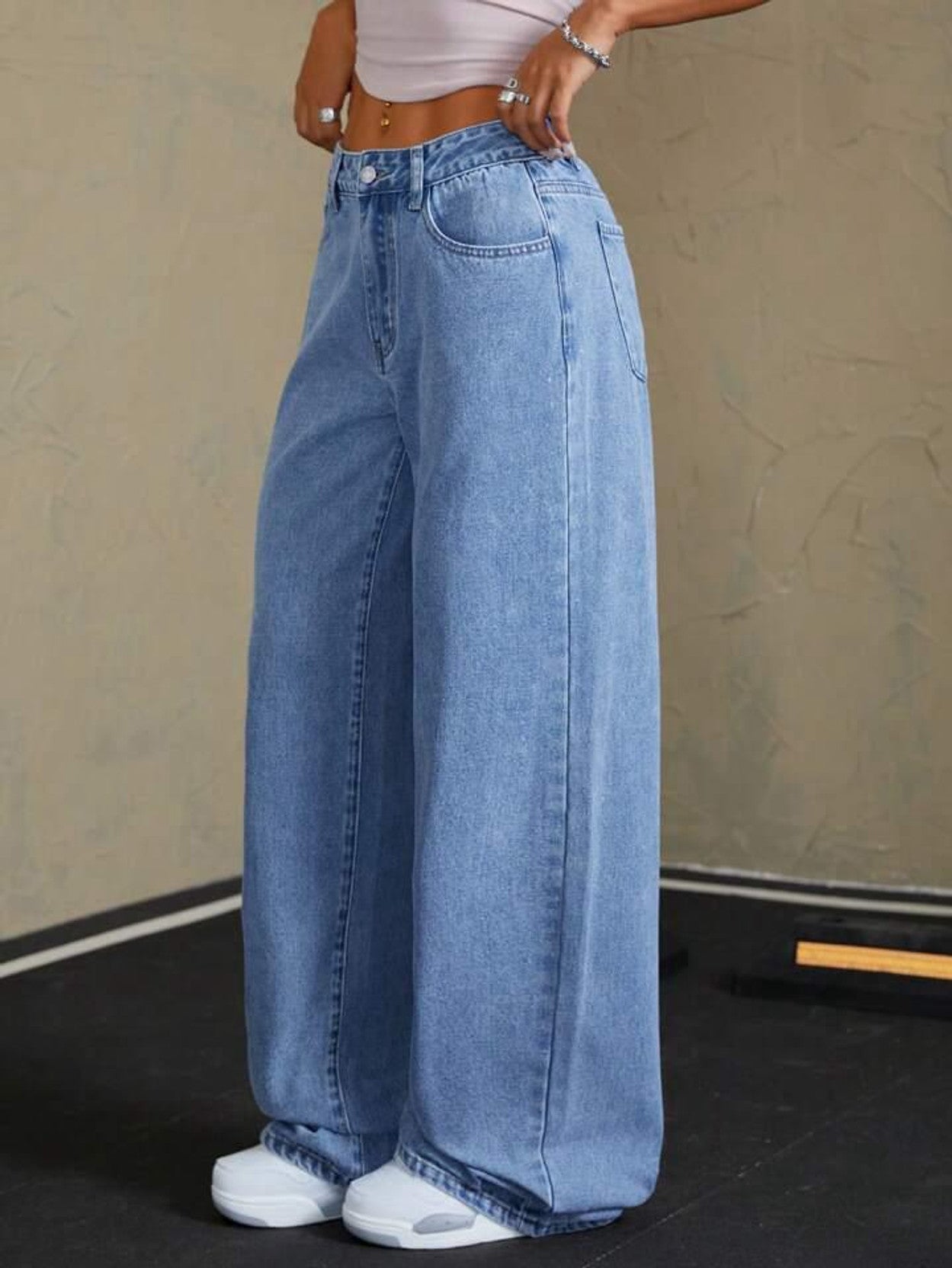 Women's Wide-Leg Jeans — Powder Blue