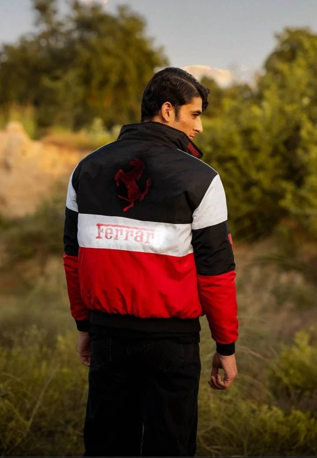 Printed sports jacket in red and white - detail