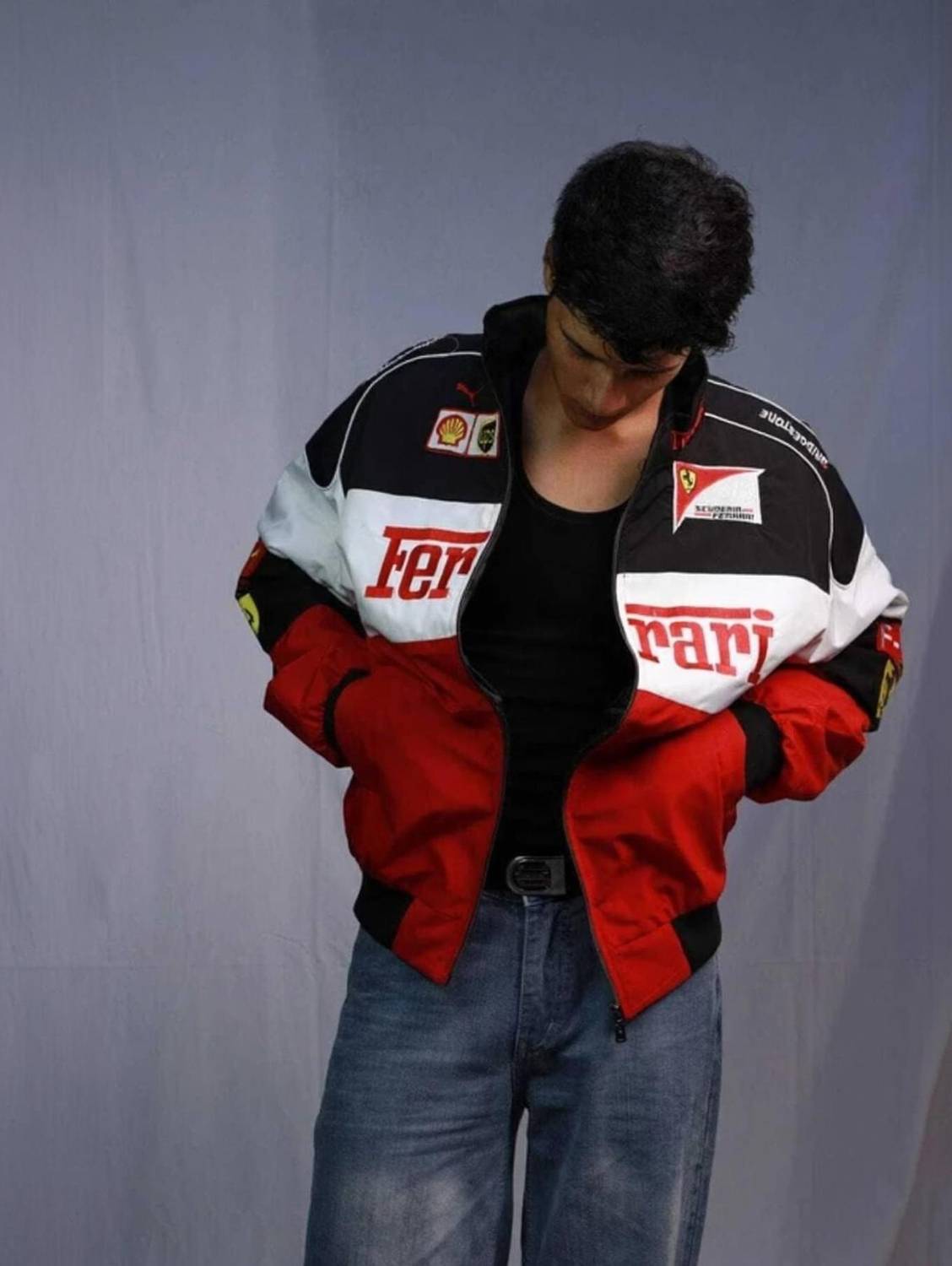 Printed sports jacket in red and white - front
